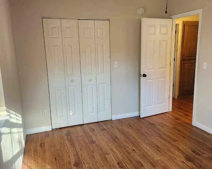 15 Woodsdale Dr #2 — Photo 8