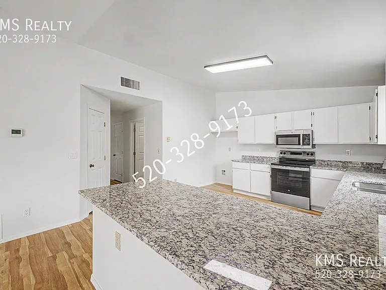 3292 W Kristina Ln — Photo 8