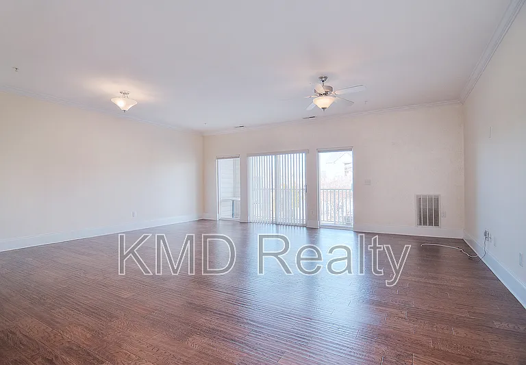 6605 Central Pacific Ave #202 — Photo 12