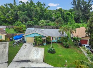 3667 Brooklyn Ln, Lake Worth, FL 33461