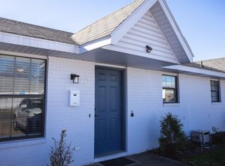 502 SE B St #B, Bentonville, AR 72712