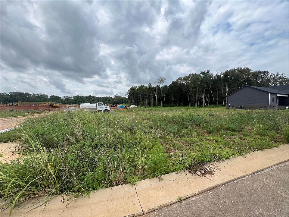 1st image of 2709 Cedrus Ave