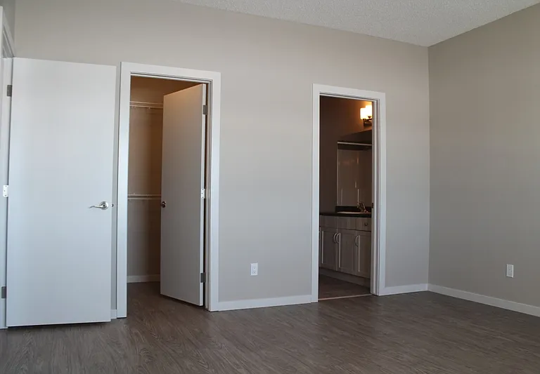 3940 Claxton Loop SW #A — Photo 7
