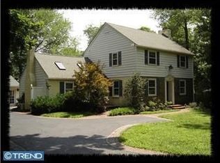 406 N Providence Rd, Wallingford, PA 19086
