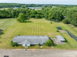 1065 Rona Parkway Dr, Fairborn, OH 45324