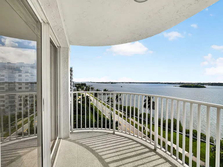 3901 S Flagler Dr #901 — Photo 1