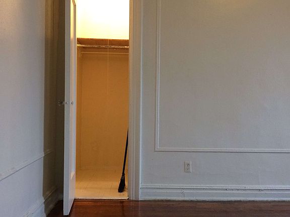 3rd image of 225 Parkside Ave APT 6M