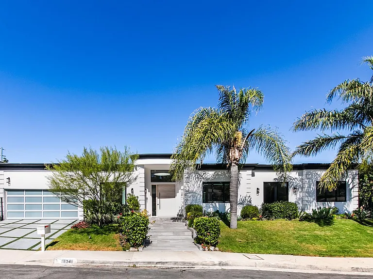 16341 Sloan Dr — Photo 24
