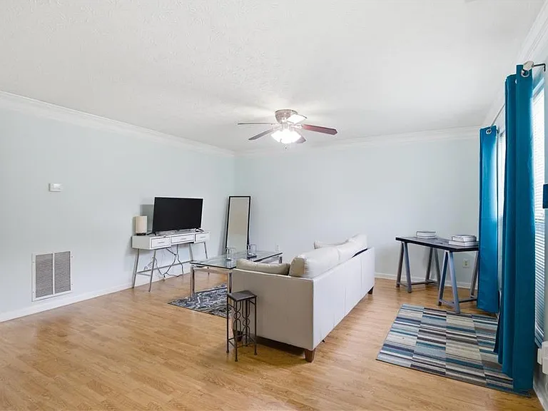 5606 Union Pointe Dr — Photo 3