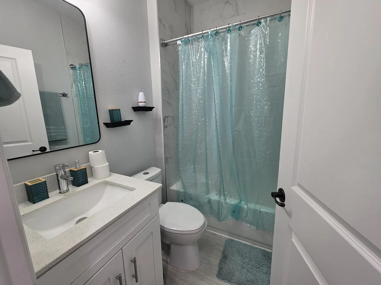 4 bed, 2.0 bath, 1636 sqft, $797 — Photo 3