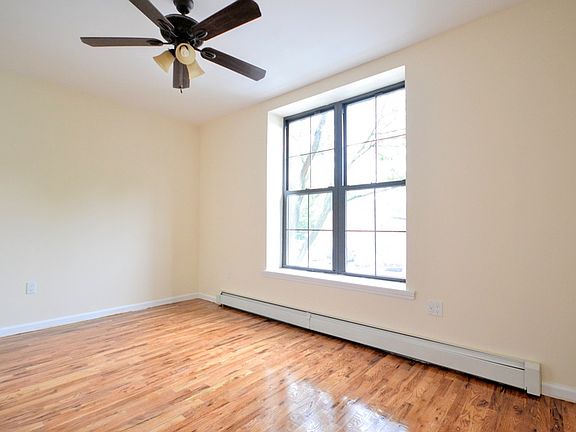 3rd image of 619 Grand Ave APT 1