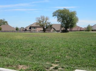 3208 S Sulgrove Ave, Springfield, MO 65804