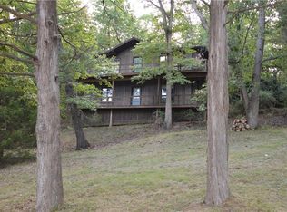 8424 Admiral Nimitz Dr, Rogers, AR 72756