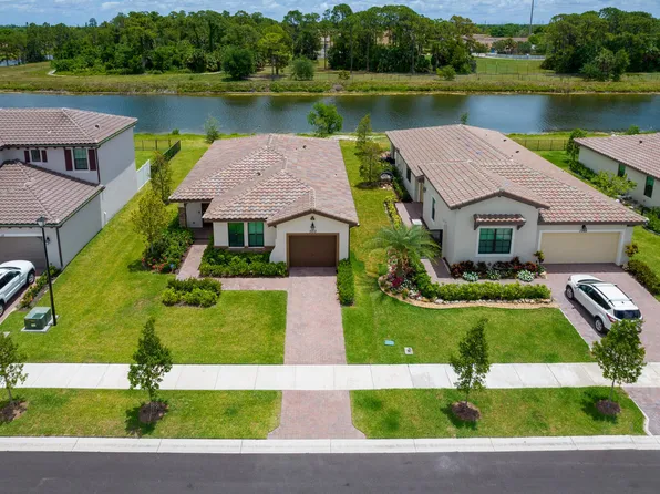 3210 Dunning Dr, Royal Palm Beach, FL 33411