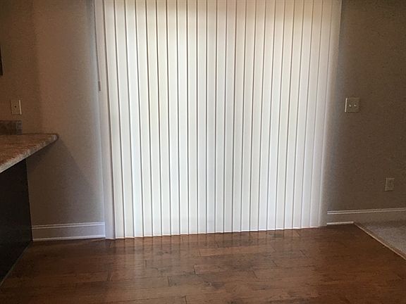 4th image of 112 Summerdale Dr