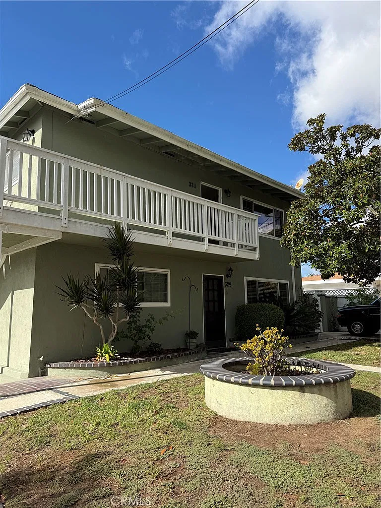 2 bed, 1000 sqft, $3,450 — Photo 1