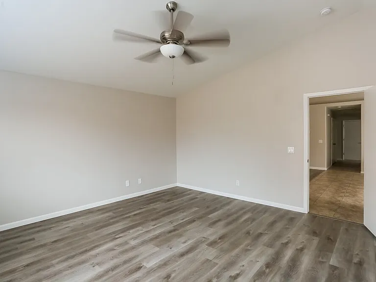 7334 W Lamar Rd — Photo 13