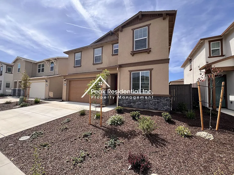 12632 Hereford Ave — Photo 2