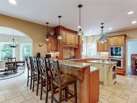 4th image of 15725 Harmony Falls Ln