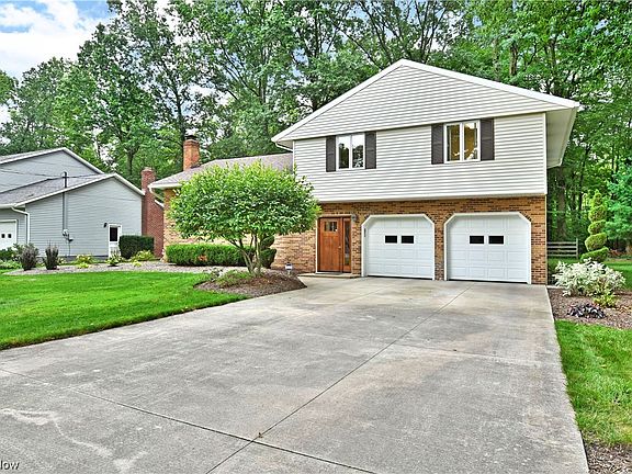 2nd image of 384 Wheelock Dr NE