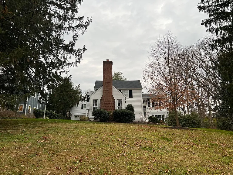 7309 River Rd — Photo 34