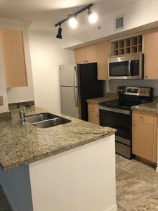 2457 Centergate Dr APT 202, Hollywood, FL, 33025