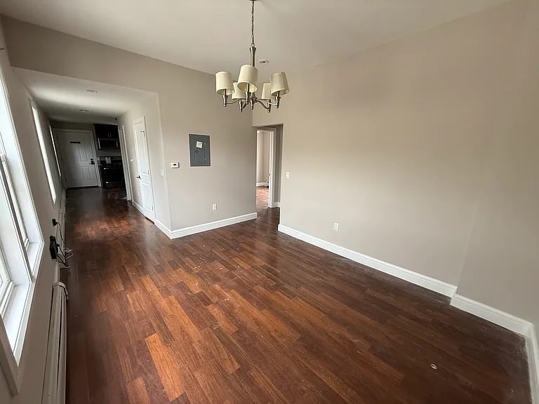 1563 Springfield Ave #4 — Photo 3