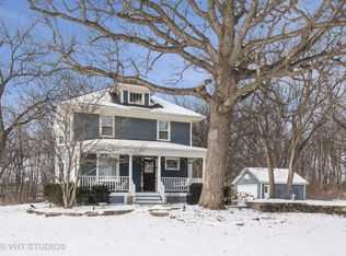 2S326 Deerpath Rd, Batavia, IL 60510