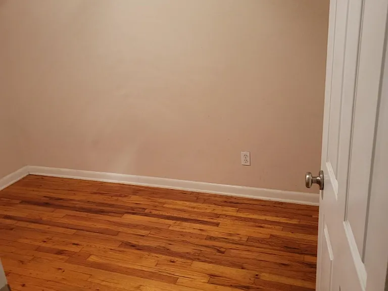 1505 Hudson St #4 — Photo 4
