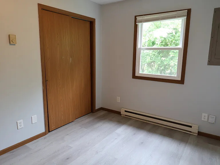 450 Greensburg St — Photo 15