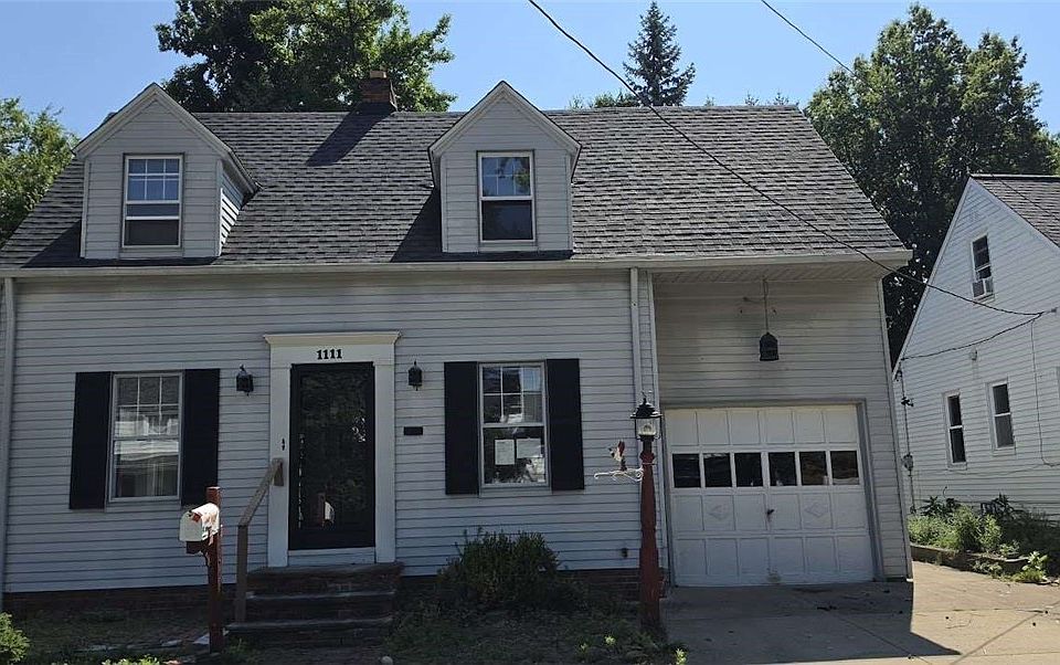 1st image of 1111 Gordon Rd