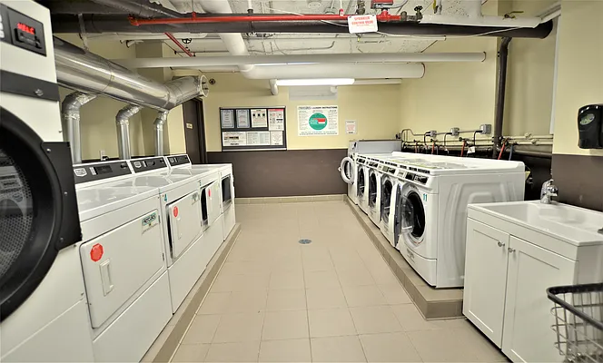 Rented by Manhattan Realty Group | media 6