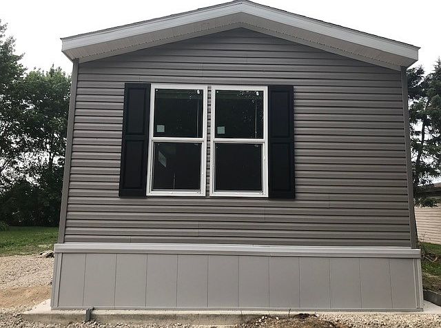 1st image of 34 Poplar Dr #34N
