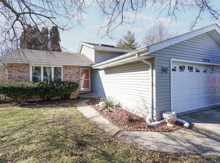 13718 S Mallard Dr, Plainfield, IL 60544