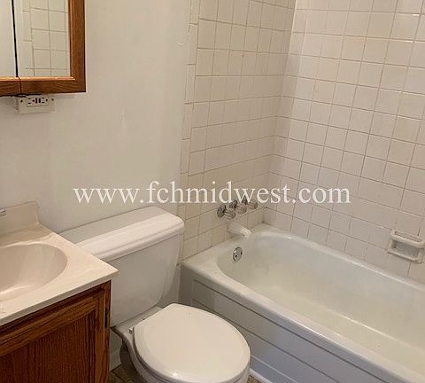 3rd image of 7018 S Manor Dr