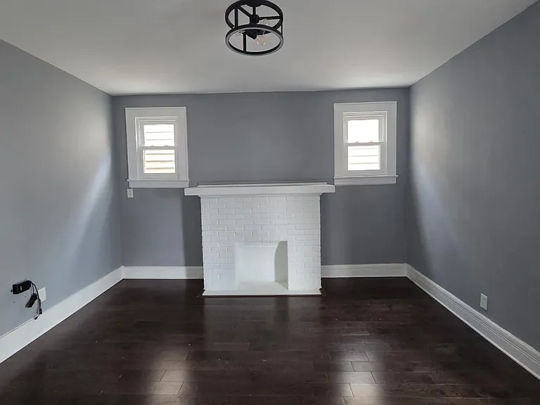559 Grove St #2 — Photo 4