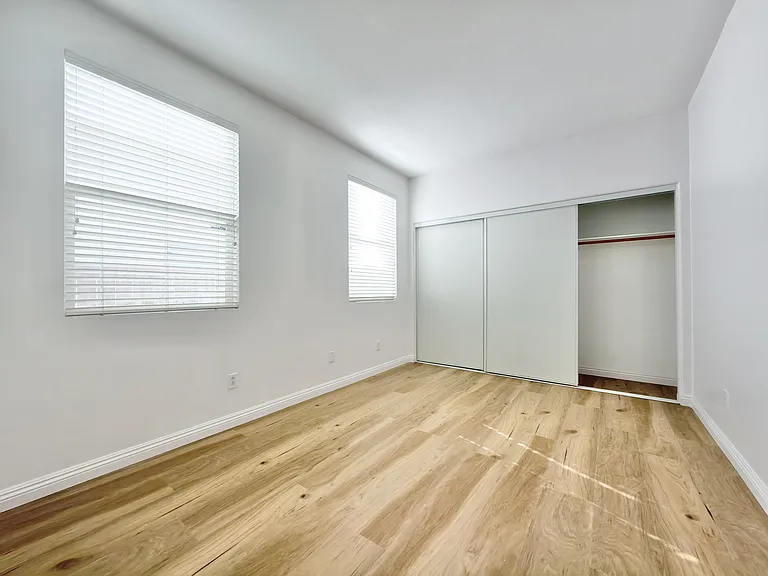 34619 Chinaberry Dr — Photo 11