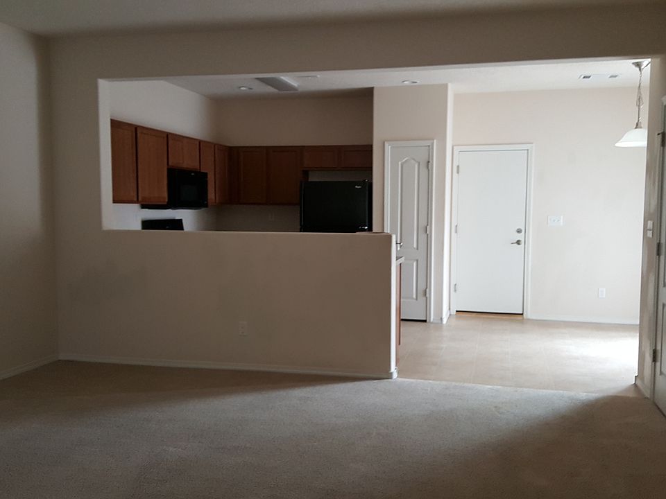 1st image of 10836 Crissy Field Way NE