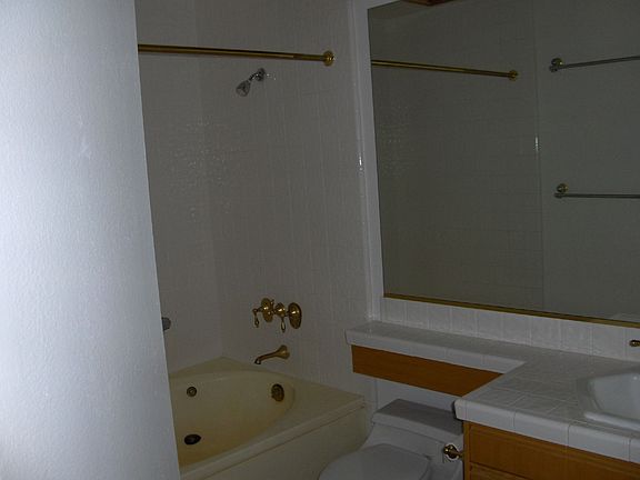 5th image of 1310 E Ocean Blvd Unit 1105