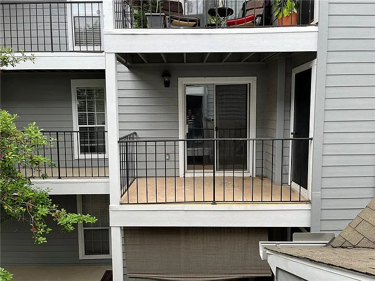 612 Granville Ct — Photo 22