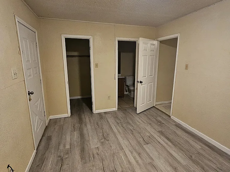 1401 Plaza Dr #B — Photo 7