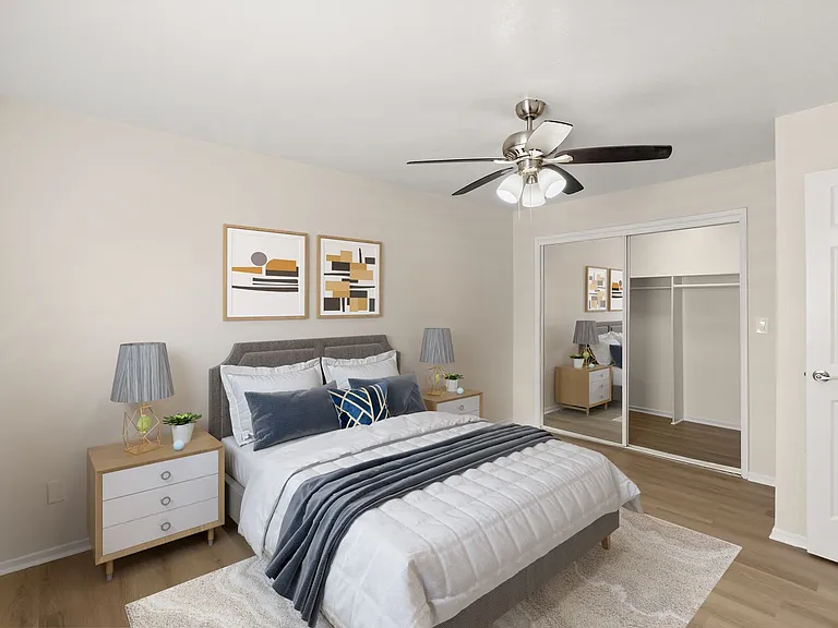 Melrose Manor Apartments - Riverside, CA — Photo 9