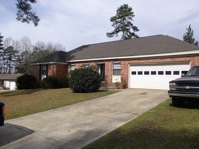 1st image of 205 Wellington Dr