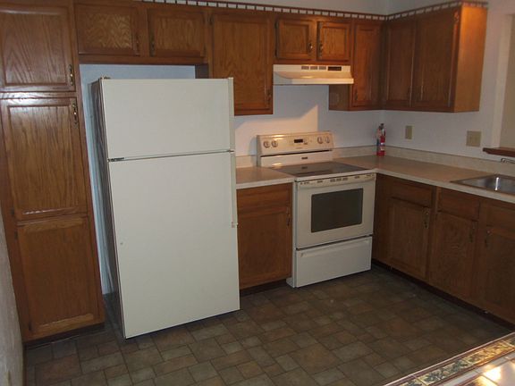 4th image of 106 Stoney Creek Dr