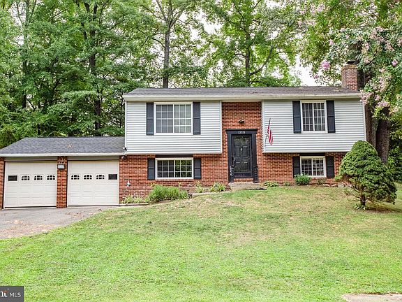 2nd image of 12319 Willow Woods Dr