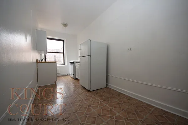 Rented by Kings Court Real Estate | media 26