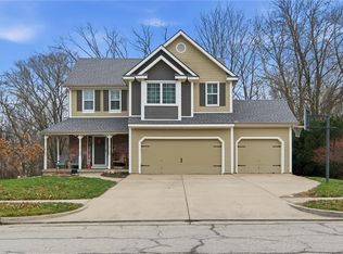 1609 Buckingham Dr, Liberty, MO 64068