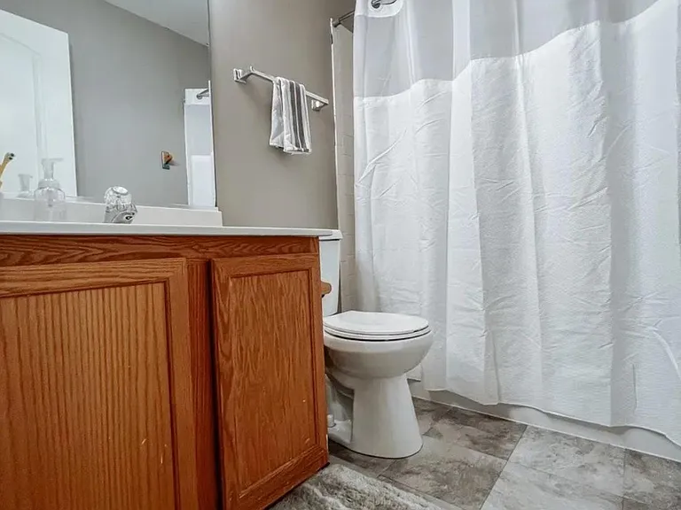 2525 Stonybrook Dr — Photo 11