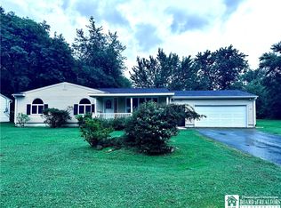 39 Carol Ave, Fredonia, NY