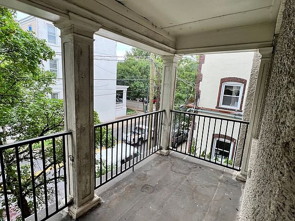 5th image of 206 N Lombardy St APT 3